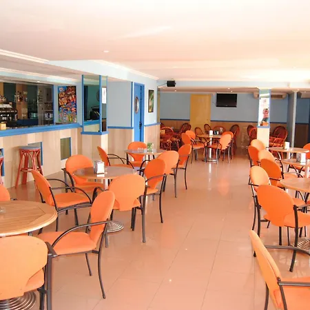 Riveiro Hotell 2*