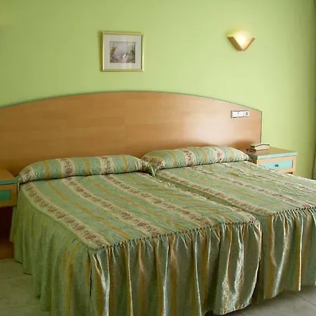Riveiro Hotell 2*